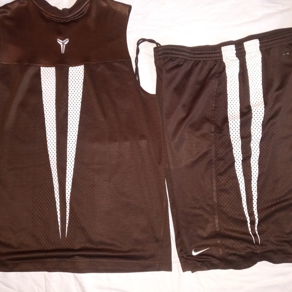 Brown Nike Sphere Dry Set - Picture 5 of 10